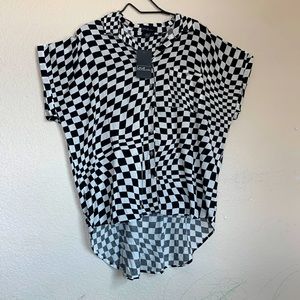 Size XL and L beautiful black and white top
